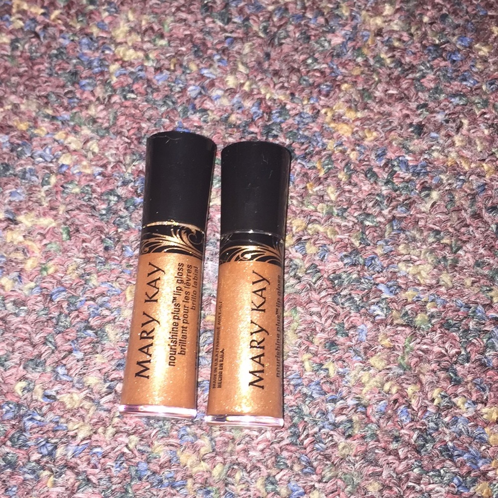 Mary Kay lip gloss